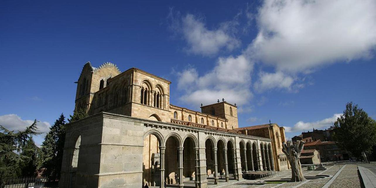 Basílica de San Vicente Basílica de San Vicente