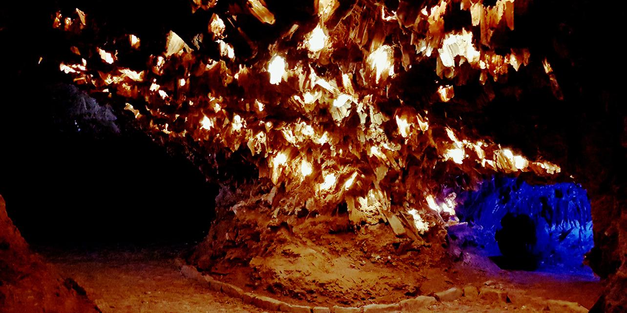 Minas Romanas de Lapis Specularis “Las Cuevas de Sanario” Minas Romanas de Lapis Specularis “Las Cuevas de Sanario”