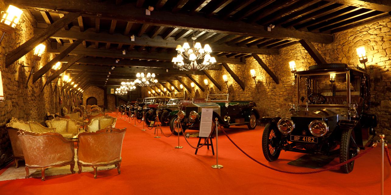 Museo de Coches Antiguos y Clásicos (Torre Loizaga) Museo de Coches Antiguos y Clásicos (Torre Loizaga)