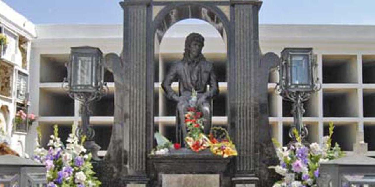 Mausoleo de Camarón Mausoleo de Camarón