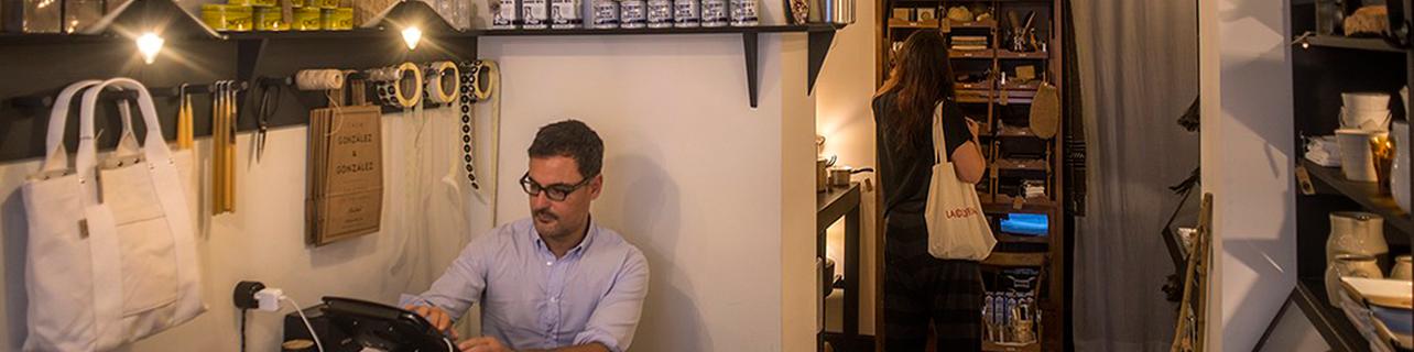 Aquí se venden objetos 'de toda la vida' Aquí se venden objetos 'de toda la vida'
