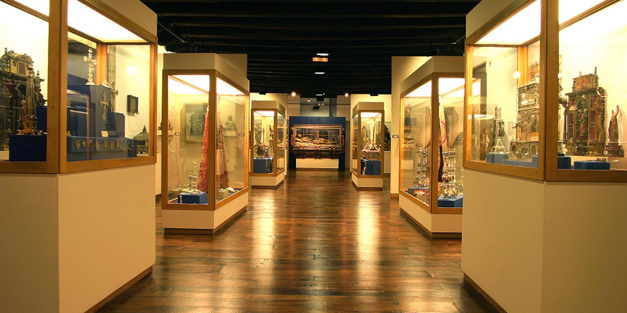 Museo de Arte Sacro de las Madres Clarisas Museo de Arte Sacro de las Madres Clarisas