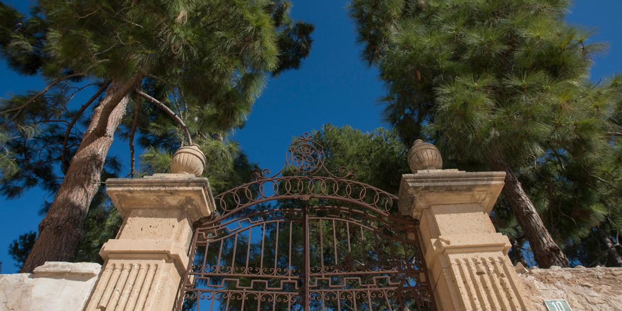 Palacio de Peñacerrada y jardines Palacio de Peñacerrada y jardines