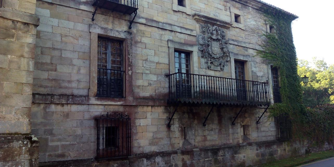 Palacio de los Condes de Mansilla Palacio de los Condes de Mansilla
