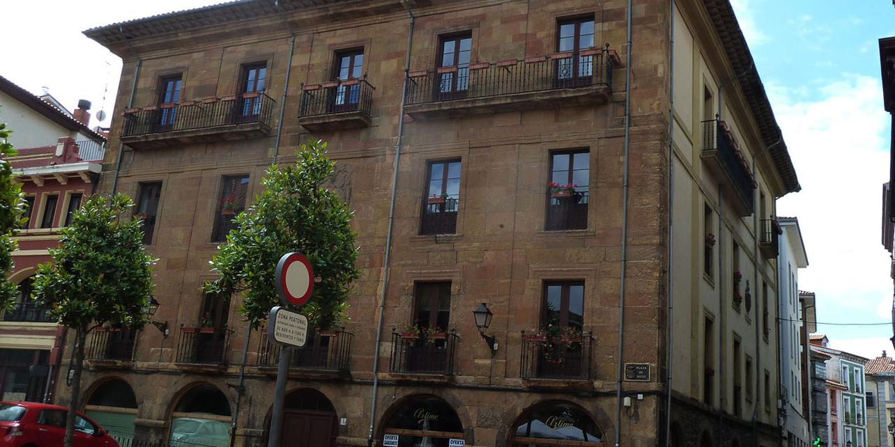 Casa de Quirós Casa de Quirós