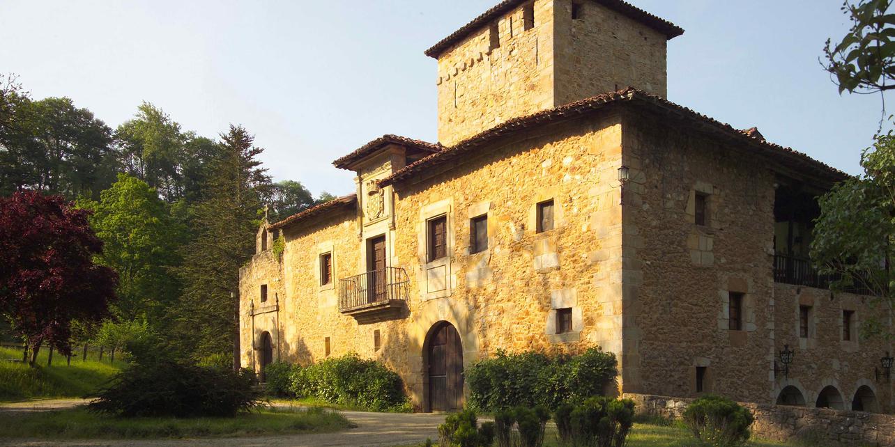 Palacio-Casa Fuerte de la Ferrería Palacio-Casa Fuerte de la Ferrería