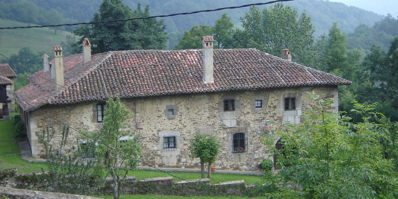 Palacio de Miranda-Quirós Palacio de Miranda-Quirós