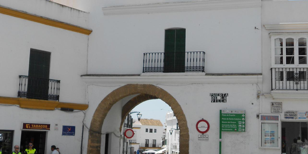 Puerta de la Villa Puerta de la Villa