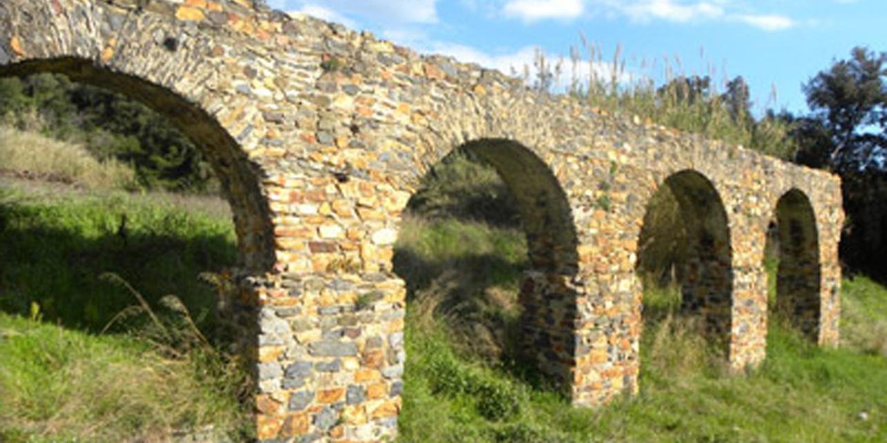 Acueducto Romano de Can Cua Acueducto Romano de Can Cua