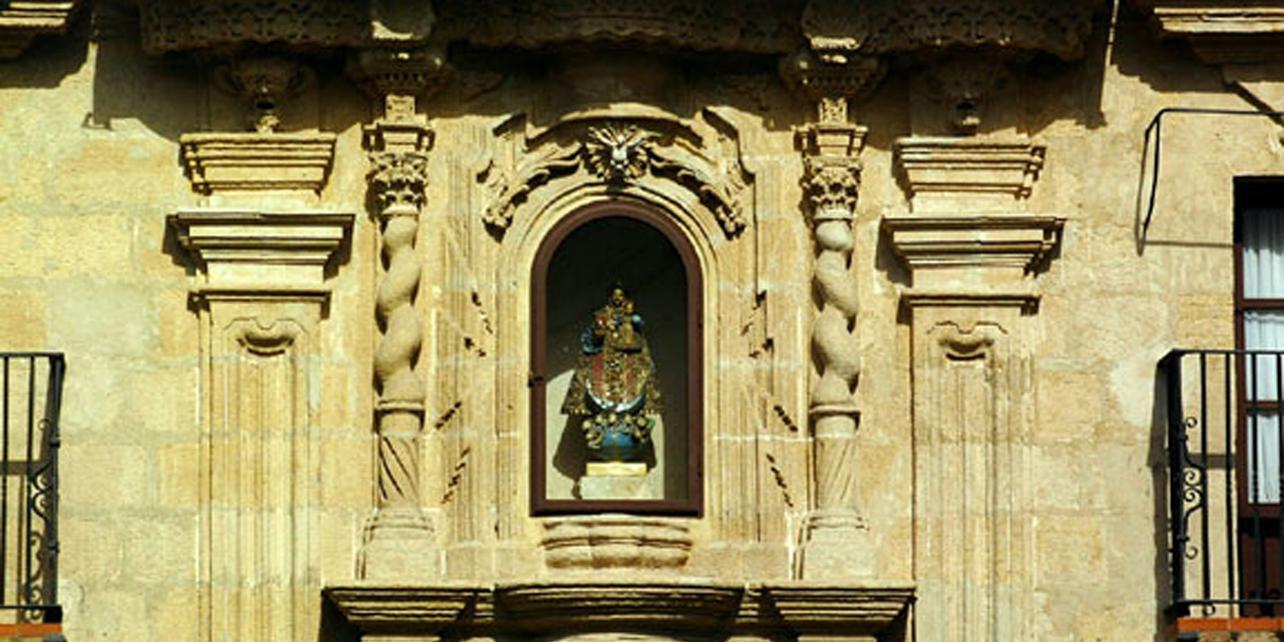 Casa de los leones Casa de los leones