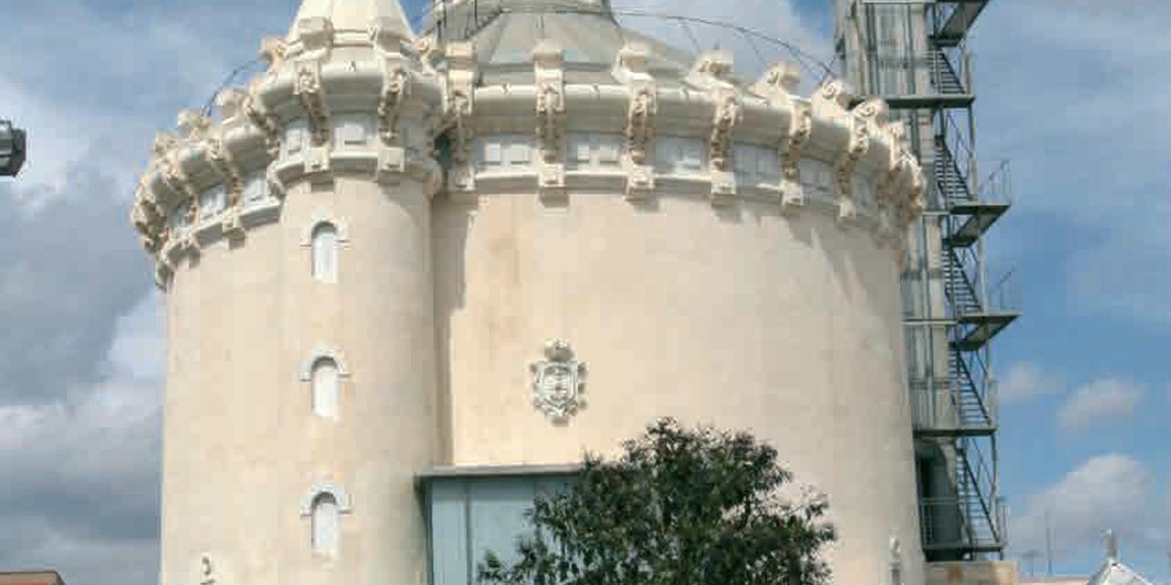 Biblioteca Municipal Depósitos del Sol Biblioteca Municipal Depósitos del Sol