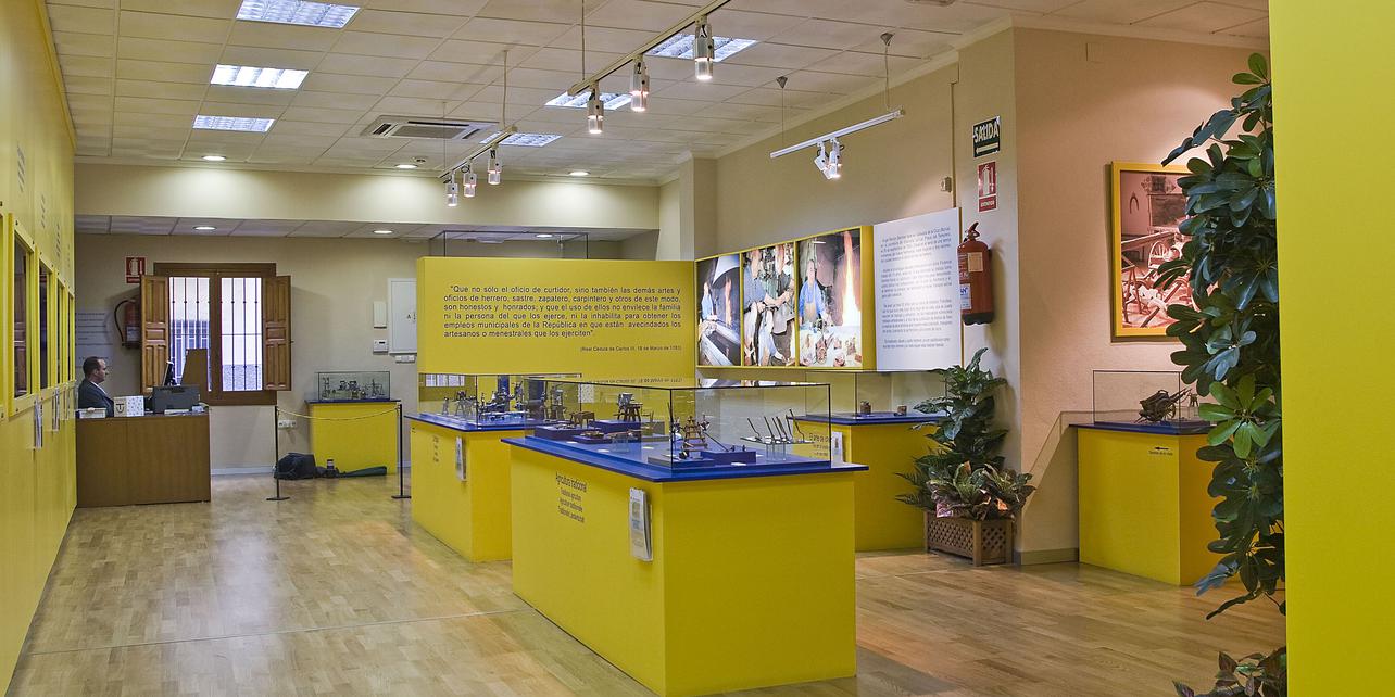 Museo Etnográfico en miniatura Ángel Reinón Museo Etnográfico en miniatura Ángel Reinón