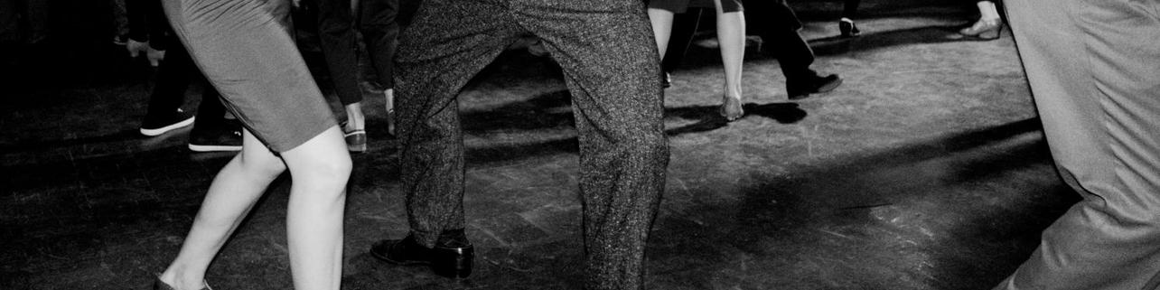 Mueve el cuerpo al ritmo de 'swing' Mueve el cuerpo al ritmo de 'swing'