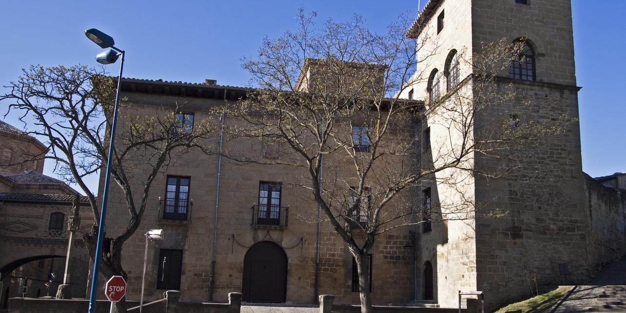 Casa de los Mencos Casa de los Mencos