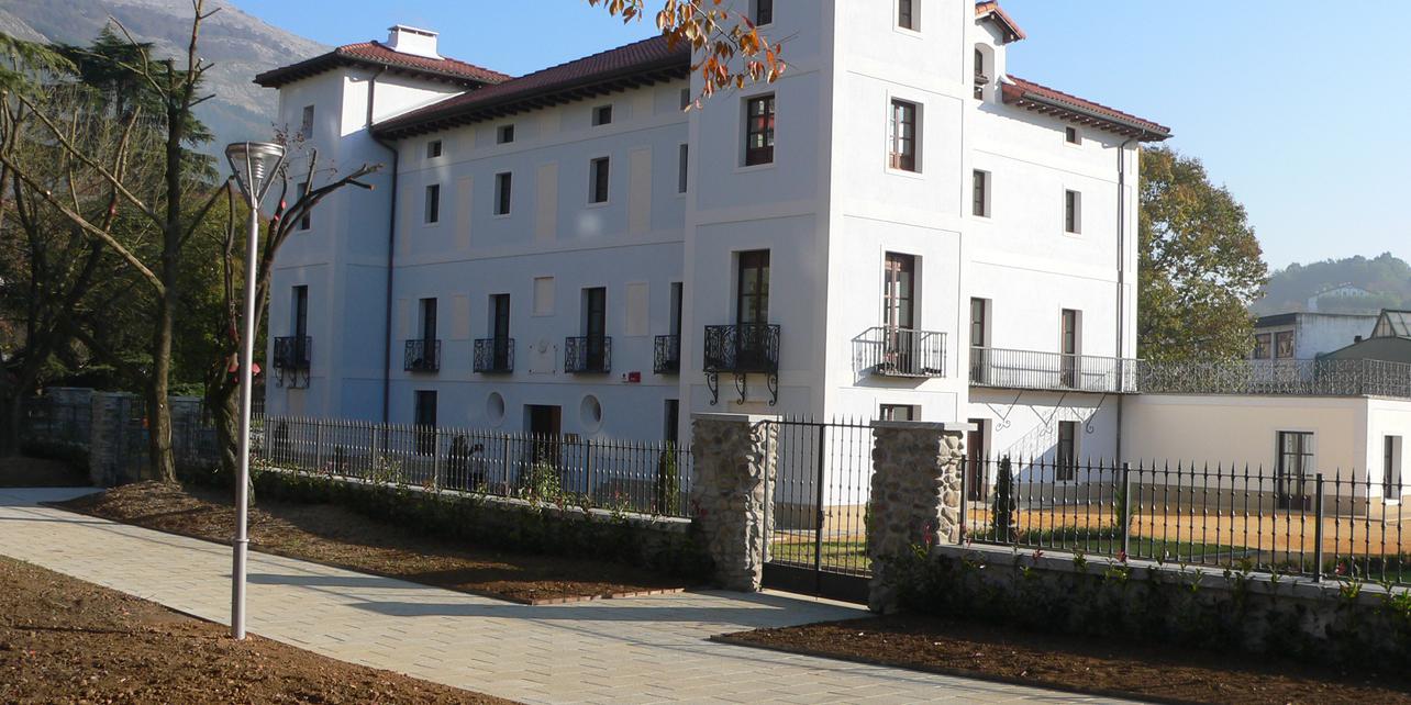 Palacio Insausti Palacio Insausti