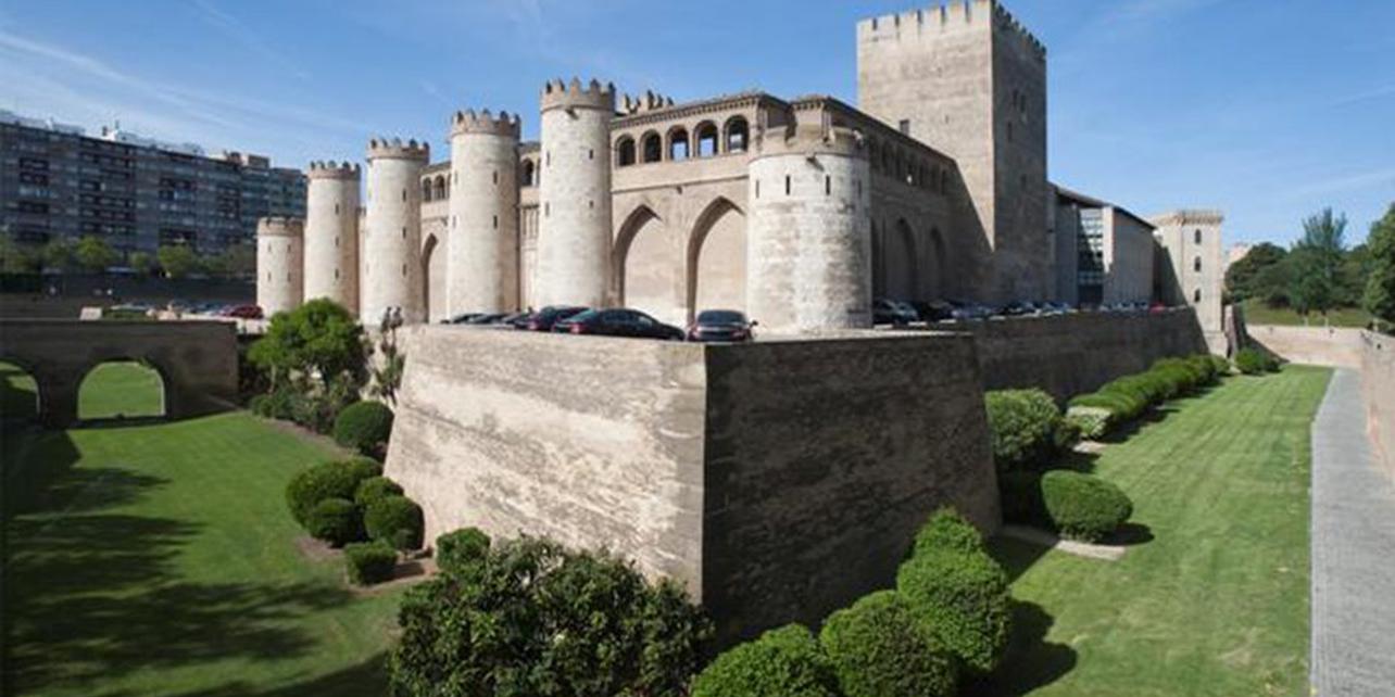 Palacio de La Aljafería Palacio de La Aljafería