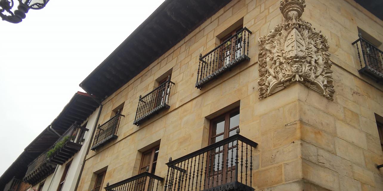 Palacio de Garro Palacio de Garro