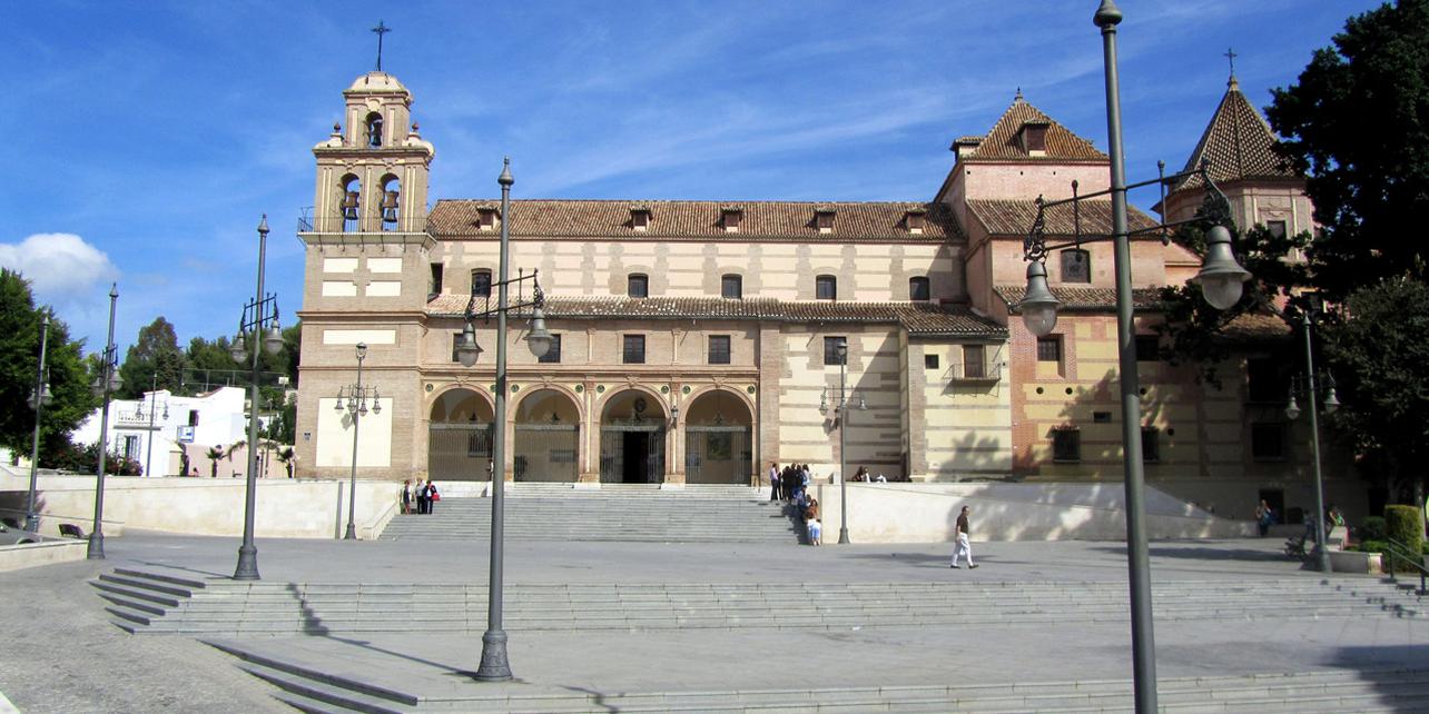 Basílica de Santa María la Victoria Basílica de Santa María la Victoria