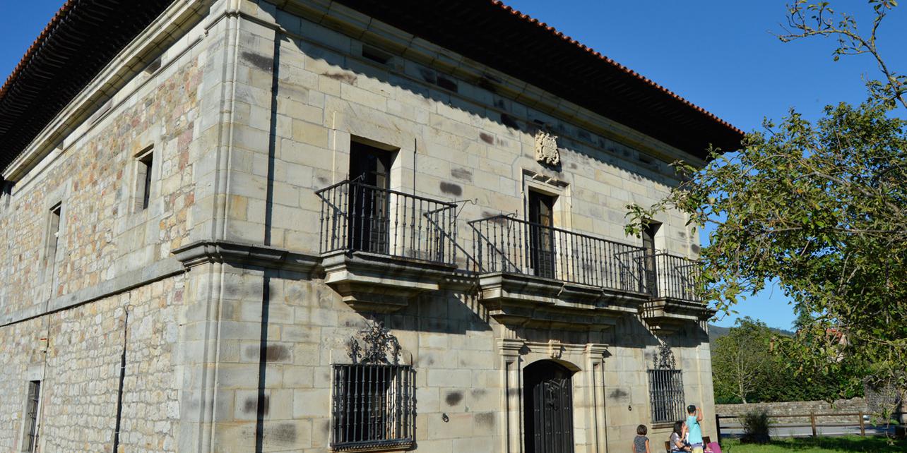 Palacio de Mier Palacio de Mier
