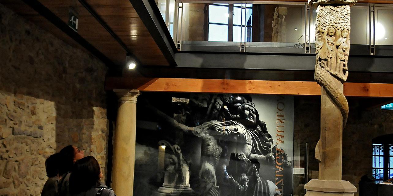 Museo Kurutzesantu Museo Kurutzesantu