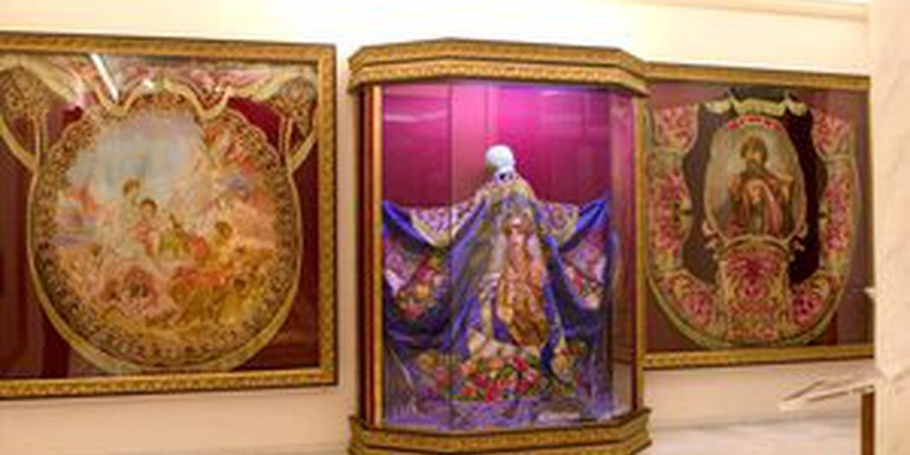 Museos de Bordados de los pasos Blanco y Azul Museos de Bordados de los pasos Blanco y Azul