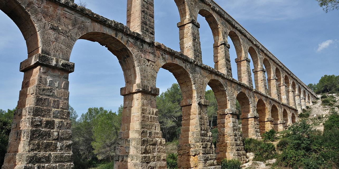 Acueducto romano Acueducto romano