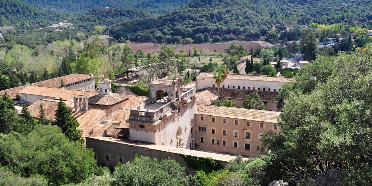 Monasterio de Lluc Monasterio de Lluc