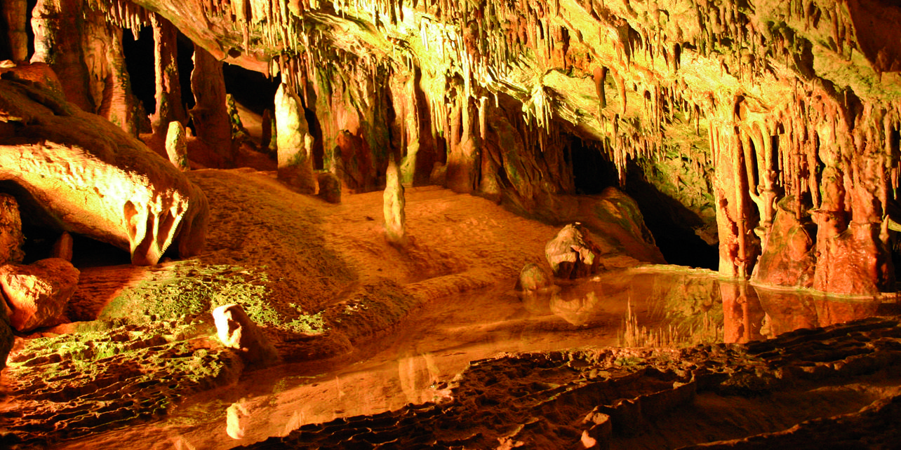 Cova de Can Marçà Cova de Can Marçà