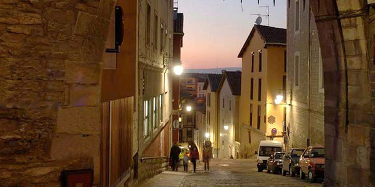 Muralla de Gasteiz Muralla de Gasteiz