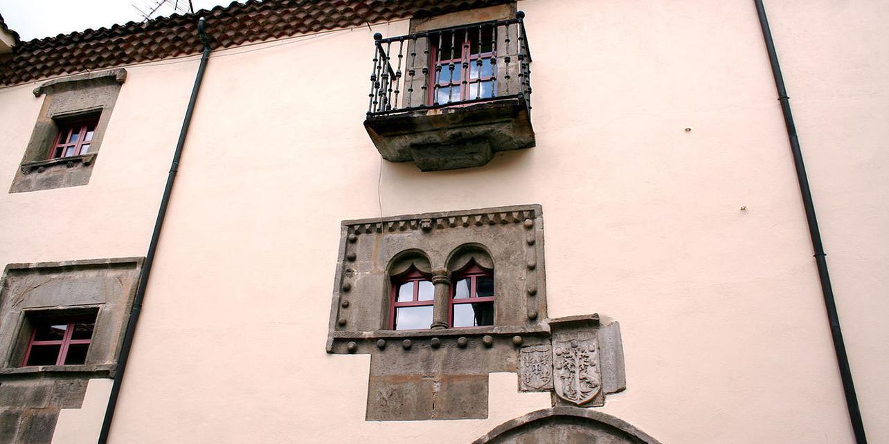 Palacio de los García de Tineo Palacio de los García de Tineo